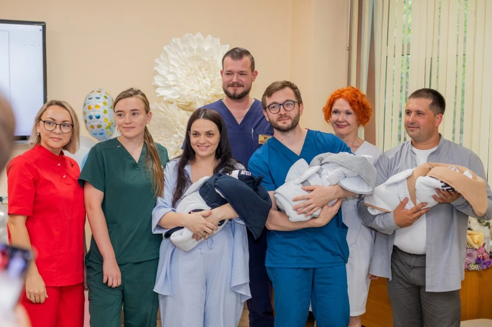 На этой неделе маму с малышами выписали из роддома. Фото: тг-канал Виктора Томенко