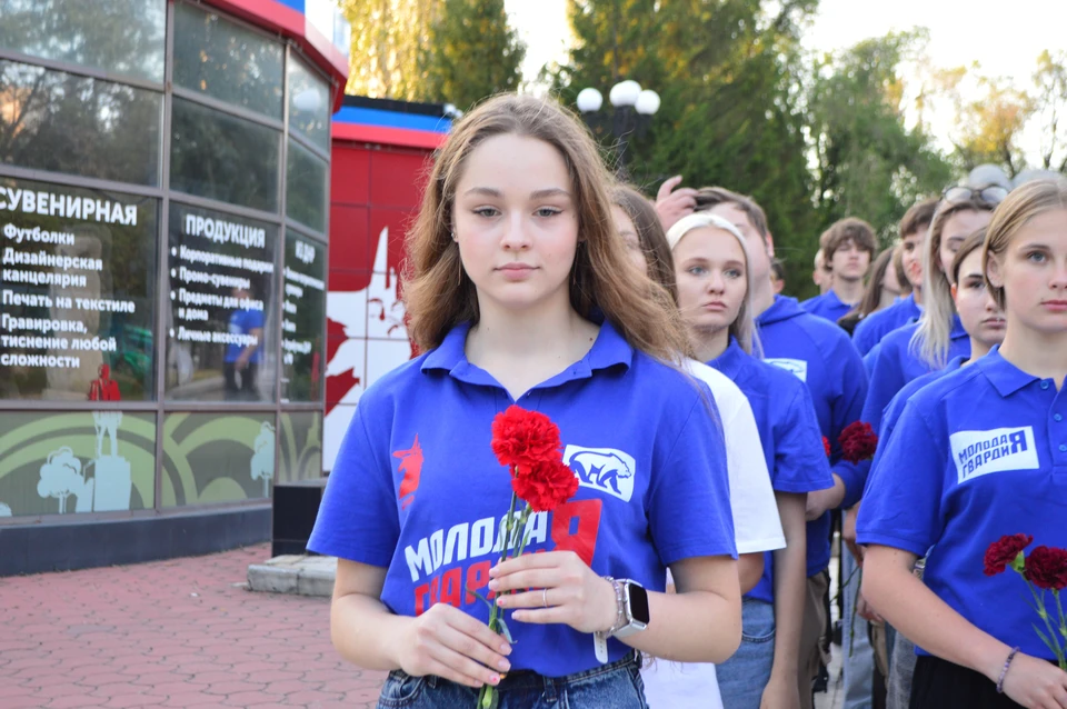Памятное мероприятие организовала команда «Молодой Республики» и «Молодой Гвардии Единой России» ДНР