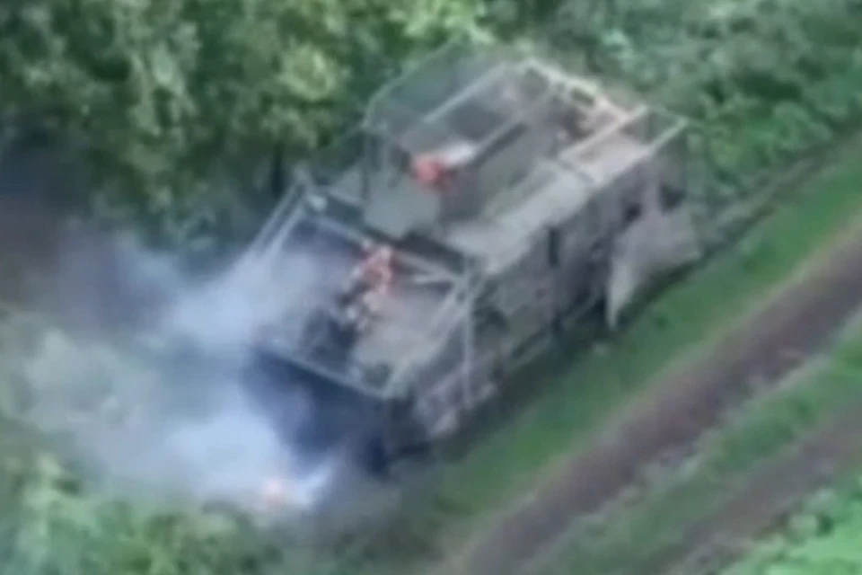 В ДНР бойцы ВС России уничтожили бронемашину ВСУ Humvee производства США. Фото: Минобороны России