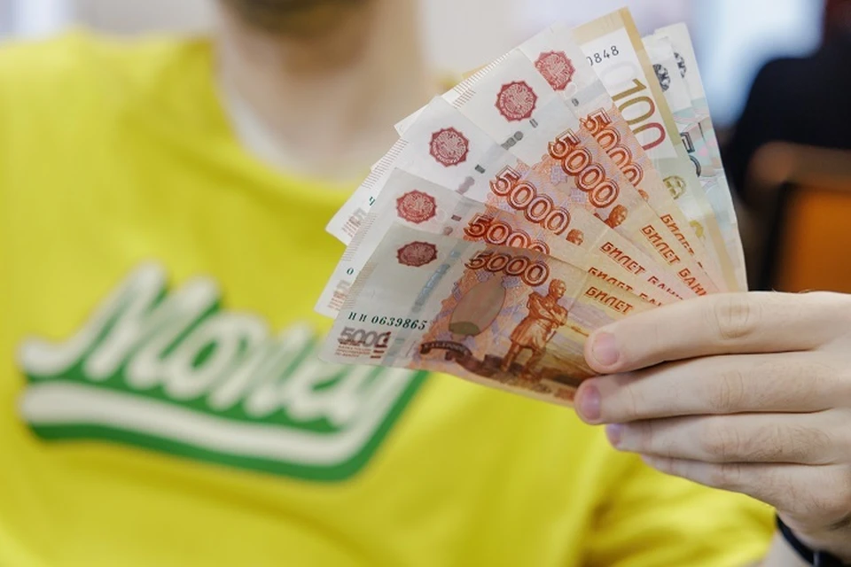 Каждая третья компания в Хабаровске собирается поднять зарплаты сотрудникам