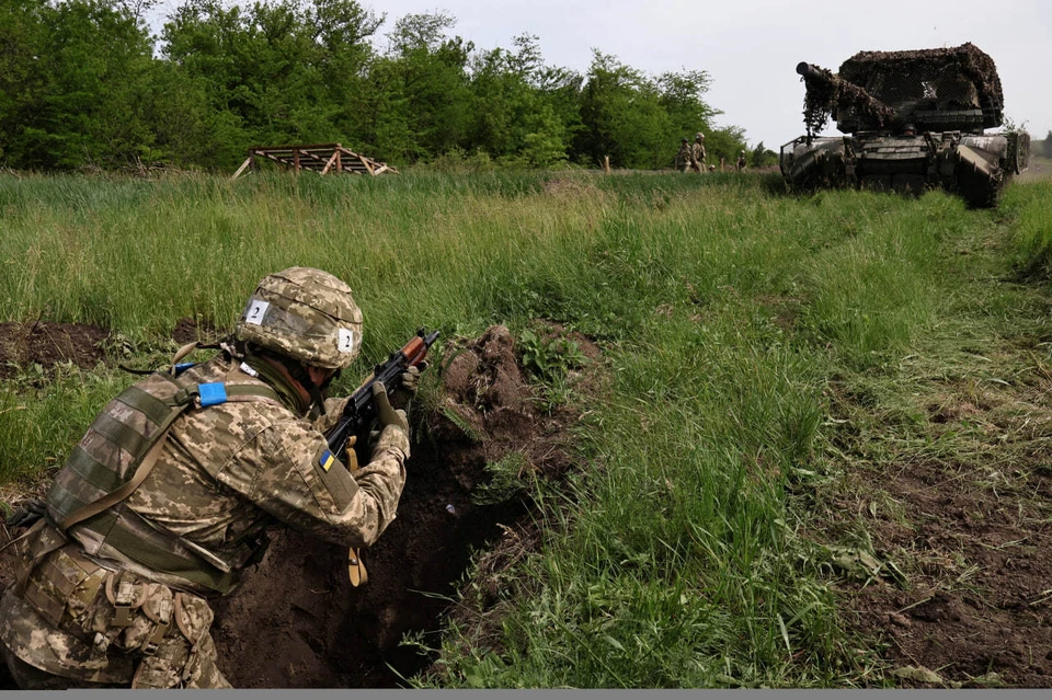 Отслуживших по молодежному контакту украинцев хотят возвращать в ВСУ через год