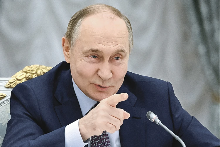 Ветер перемен: Владимир Путин поручил в полной мере раскрыть потенциал Донбасса, Херсонской и Запорожской областей