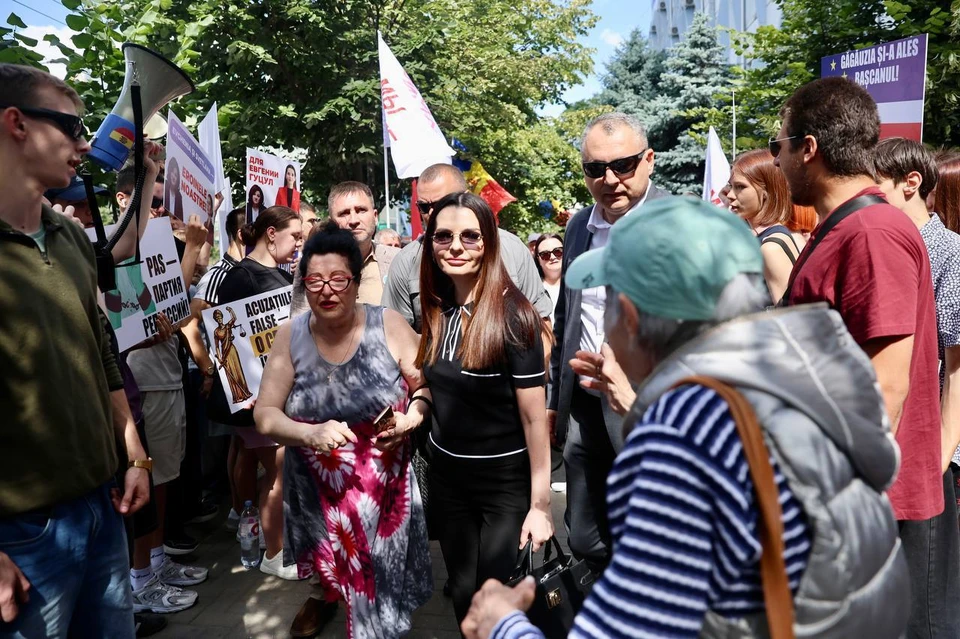 Защита требует полного оправдания подсудимых, указывая на отсутствие доказательств и серьезные процессуальные нарушения.