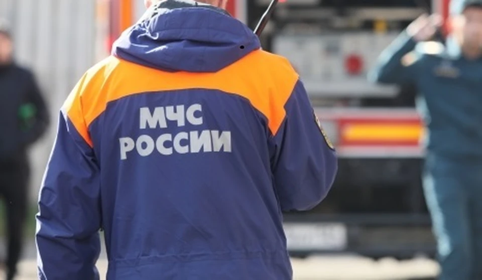 В Сыктывкаре подросток сломал ногу, гуляя по крышам гаражей.