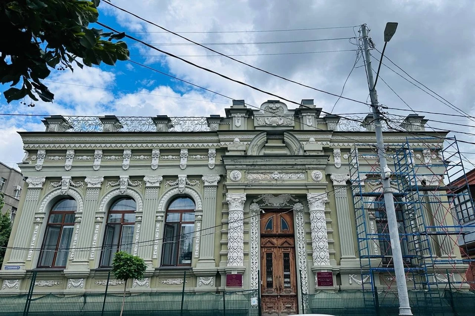 В Краснодаре начался ремонт фасадов дома генерала Вишневецкого Фото: пресс-служба администрации Краснодарского края