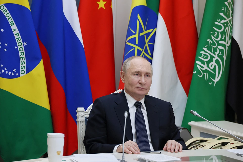 Вечером в воскресенье Владимир Путин по видеосвязи выступил на саммите БРИКС.