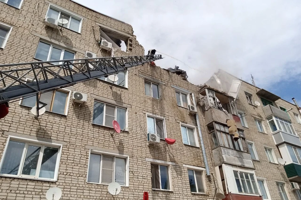 Взрыв произошел в многоквартирном доме в Ершове Саратовской области. Фото: ТГ Романа Бусаргина
