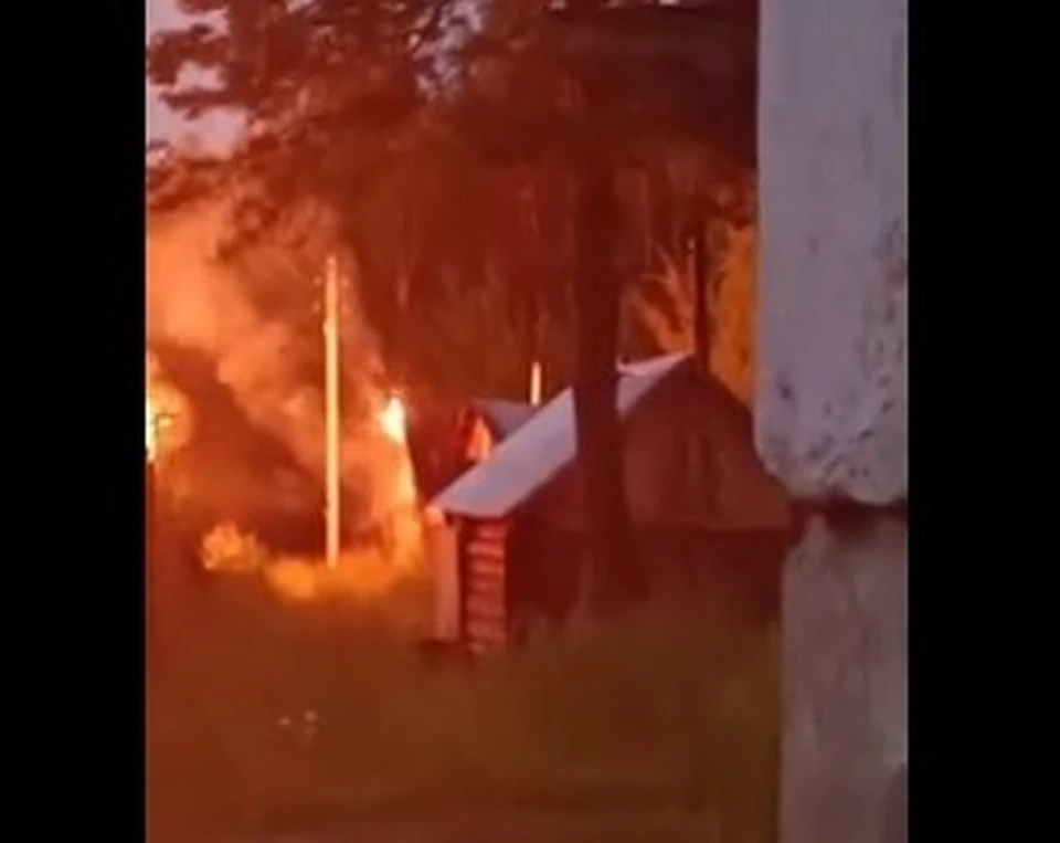 Фото: пожар в Бычихе, ЧП Кострома