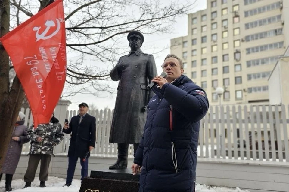 Суд постановил убрать памятник Сталину в Вологде и вернуть деньги за него. Фото: Страница губернатора Георгия Филимонова в соцсетях