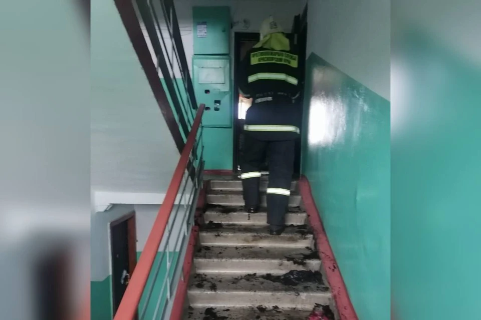 В Большой Ирбе спасли мужчину, который не потушил сигарету и устроил пожар в своей квартире. Фото: КГКУ «Противопожарная охрана Красноярского края»