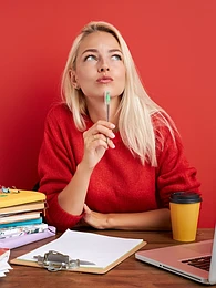 Учиться из дома: как наладить дисциплину и выбрать преподавателя