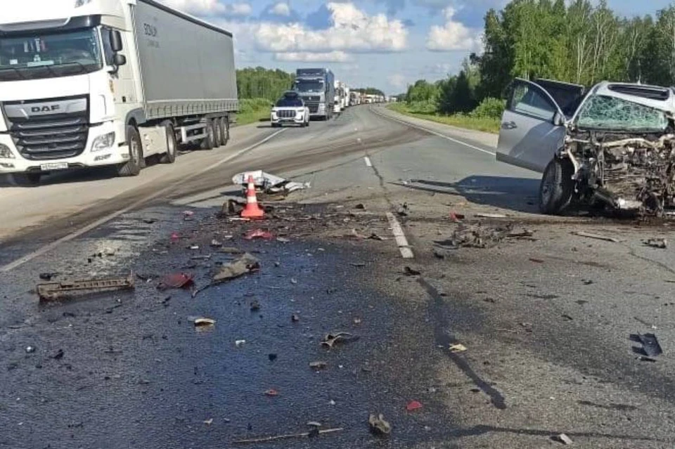 На трассе Новосибирск — Омск произошло смертельное ДТП с большегрузом. Фото: ГАИ Новосибирской области