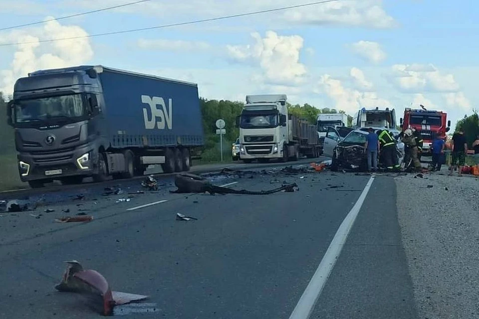 Обгон по встречной полосе закончился ДТП со смертельным исходом. Фото: Госавтоинспекция Новосибирской области