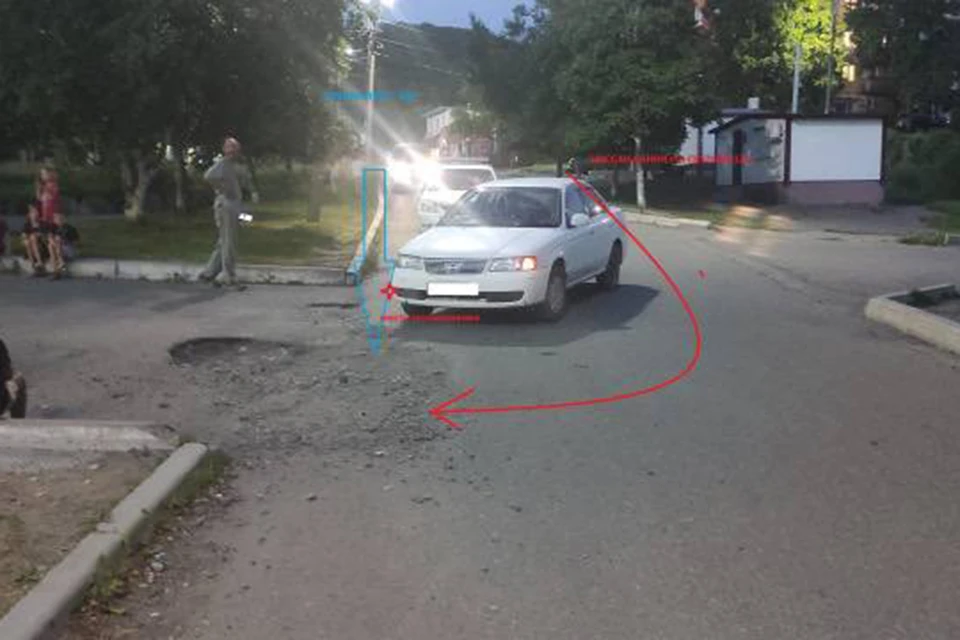 58-летний автомобилист при перестроении не уступил дорогу мопеду.