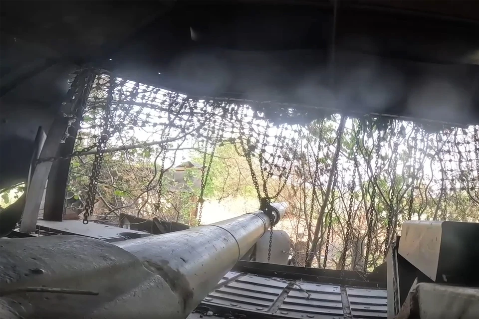 Боевая работа экипажей танков Т-80