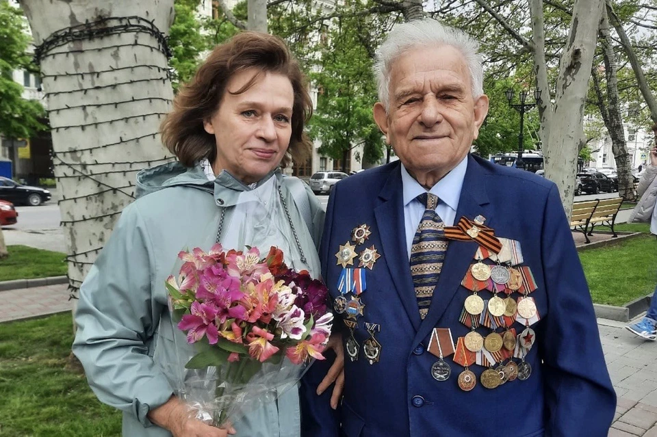 Михаил Степанович с дочерью Ириной. Фото из личного архива