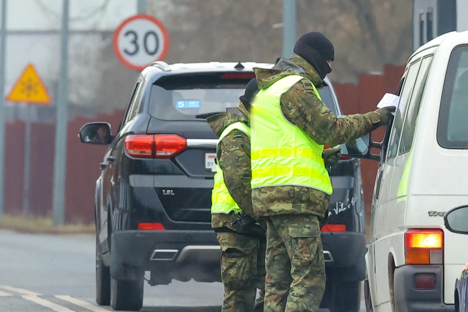 Задержанные находятся в приемлемых условиях на контрольно-пропускном пункте