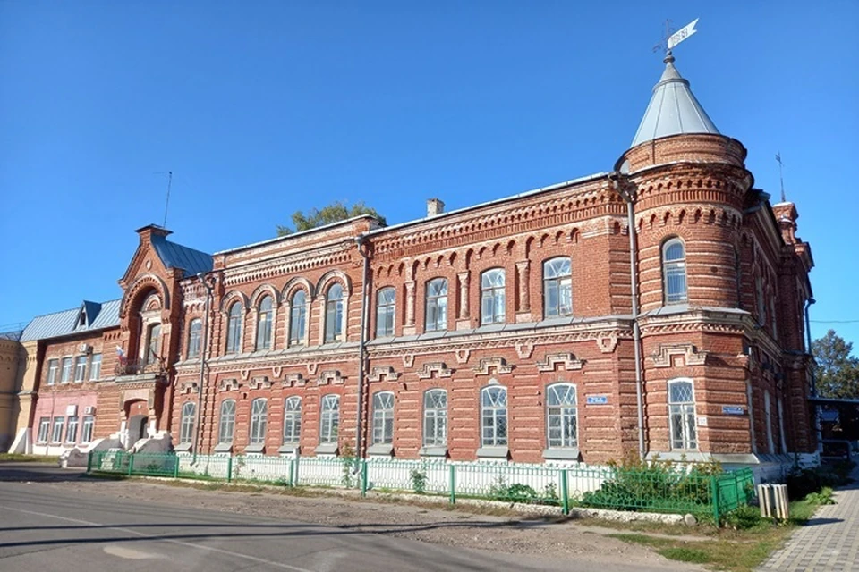 Земская управа занималась вопросами образования, здравоохранения и благоустройства территории.