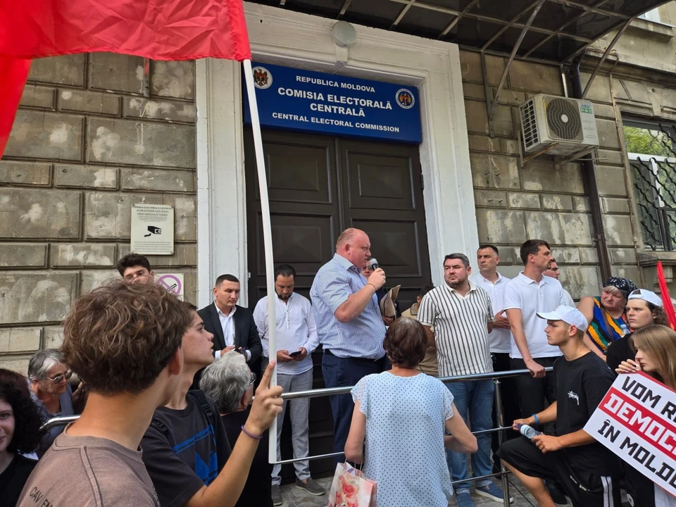 Блоку "Победа" отказано в участии в парламентских выборах 28 сентября.