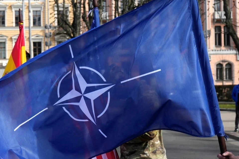 РИА: В Турции заявили, что расширение НАТО на восток грозит гибелью альянса