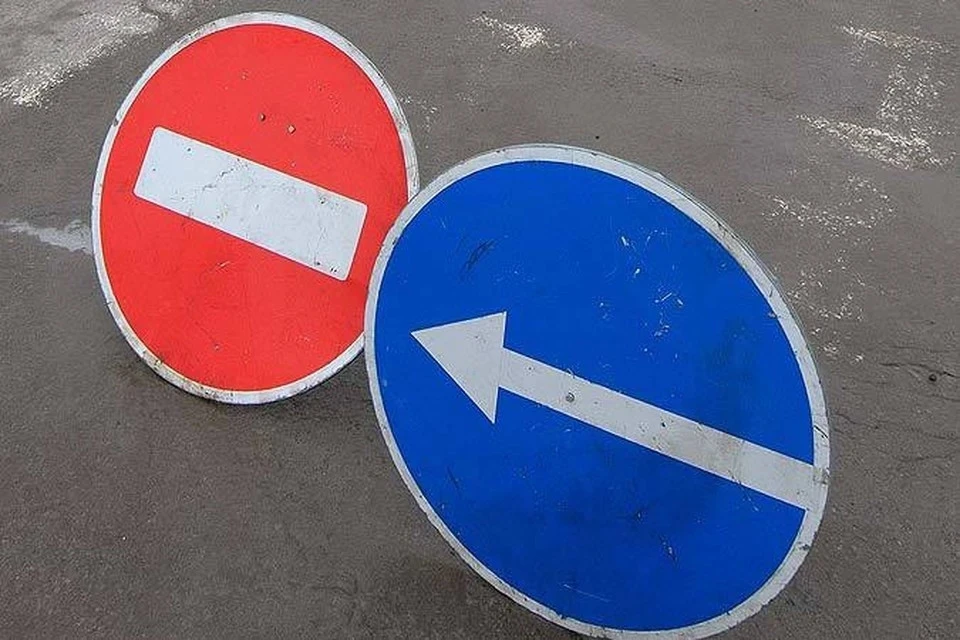 На юго-востоке Москвы перекрыли движение из-за провала асфальта