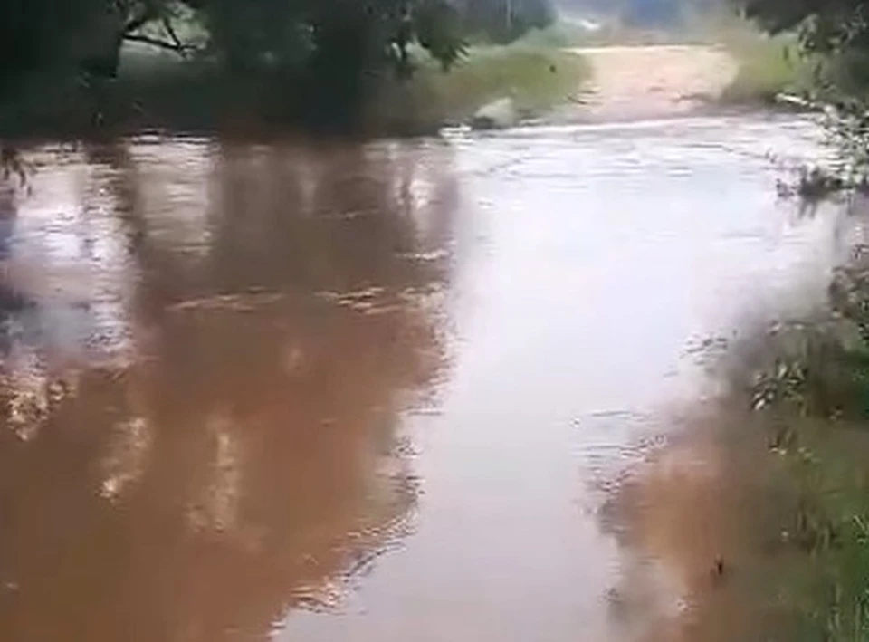 Калужские спасатели борются с паводками.