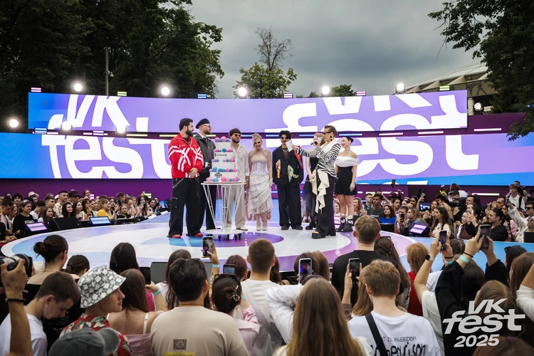 VK Fest 2025 прошёл в пяти городах, собрал 205 тысяч гостей и 295 артистов