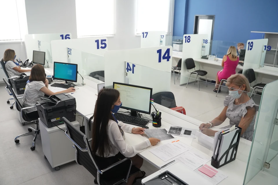 Речь о молодых работниках, устроившихся по специальности в приоритетных и социально значимых отраслях региона.