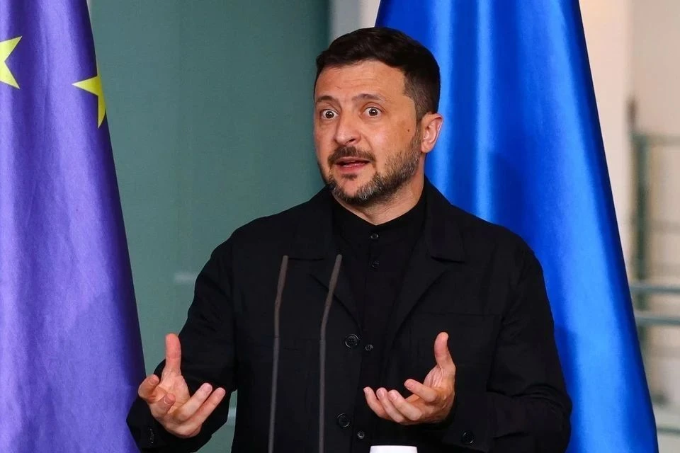 Зеленский подписывал закон о НАБУ сквозь психи и слезы: в Киеве рассказали, что случилось после протестов
