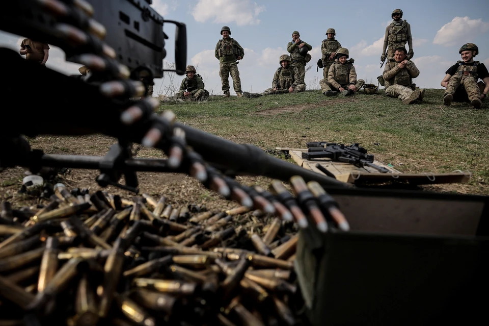 ТАСС: ВСУ с приближением боев к Днепру переводят на запад штабы подразделений