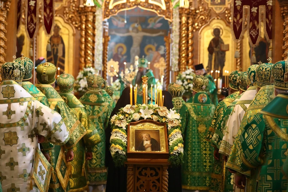 Кульминацией праздника станет Божественная литургия, которая пройдет на Соборной площади монастыря.