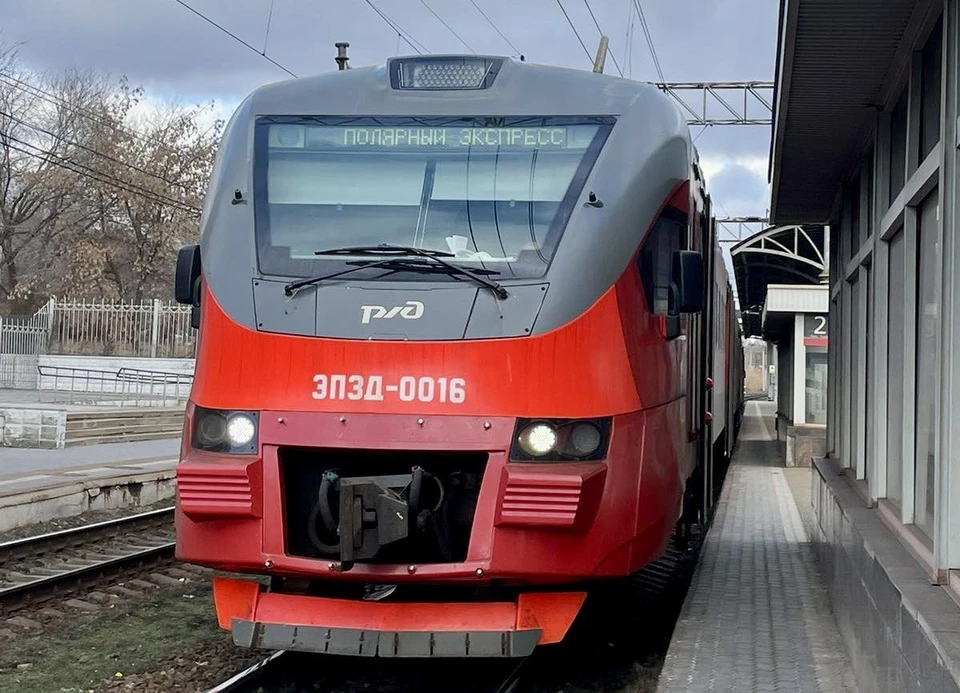 Поезда ходят с задержкой из-за ЧП на железной дороге.