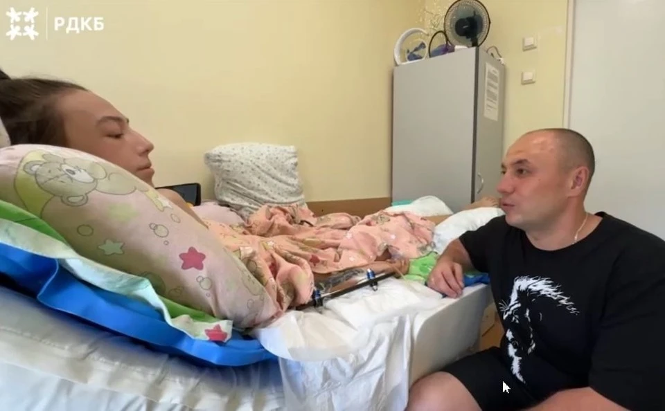 17-летнего Кирилла продолжают лечить в столичной больнице.