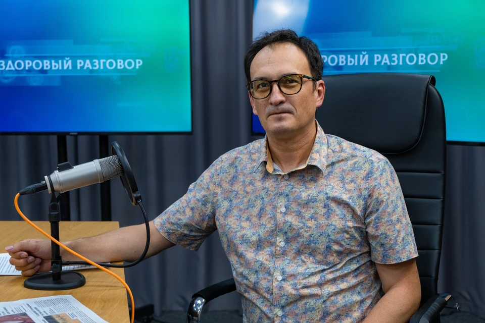 Офтальмолог Юрий Глушенко подчеркнул, что с возрастом пресбиопия неизбежна, главное вовремя обратиться к специалисту