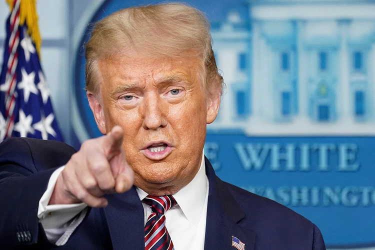 После слов Путина об «Орешнике» Трамп впал в истерику: отправляет к России атомные подлодки