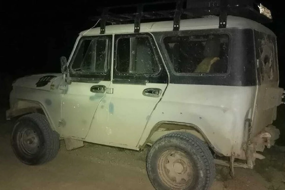 Досмотреть автомобиль удалось только с помощью полицейских. Фото: управление по охране животного мира Амурской области