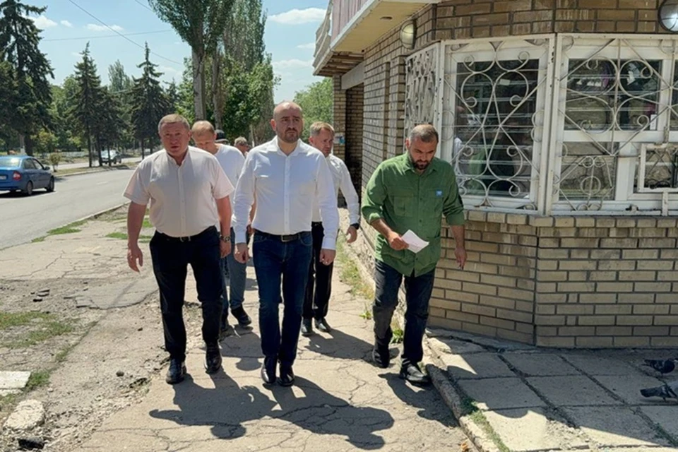 Губернатор Самарской области осмотрел объекты восстановления в Снежном ДНР. Фото: ТГ-канал губернатора Самарской области