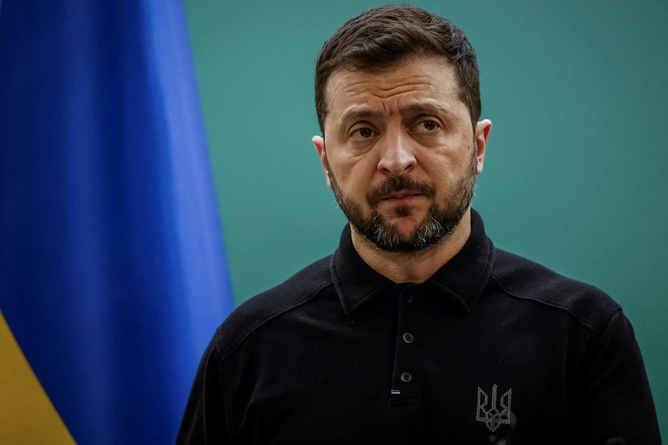Национальное антикоррупционное бюро Украины и Специализированная антикоррупционная прокуратура собирают материалы для... будущего народного трибунала над Владимиром Зеленским.