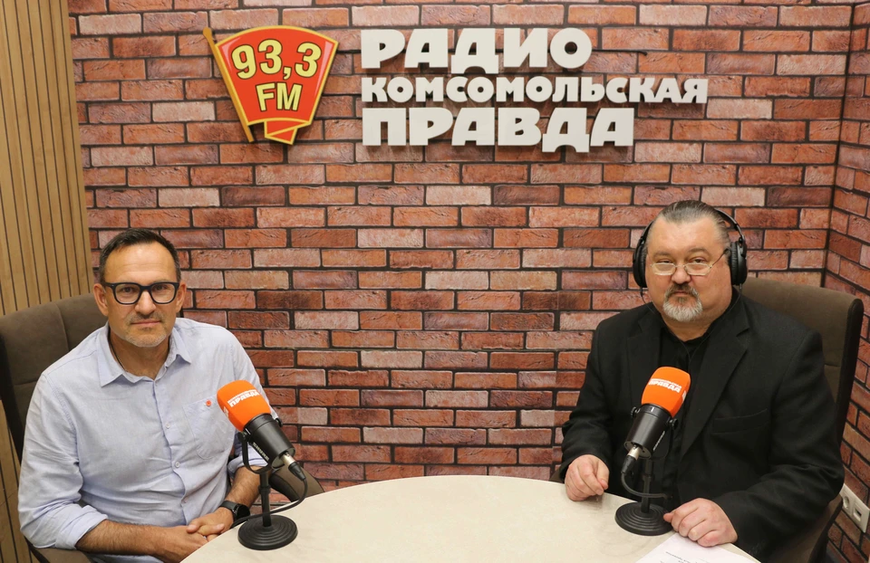 Владелец оздоровительного лагеря «Детская республика «Поленово» Николай Зимин в гостях радио «Комсомольская правда» в Туле.
