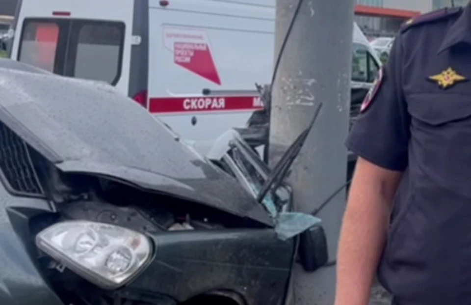 Девушка погибла в ДТП с грузовиком на Южном шоссе в Нижнем Новгороде.