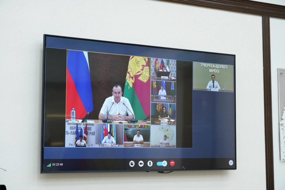 Мэр Сочи доложил губернатору о мерах, принимаемых в Сочи для регулирования алкогольного рынка