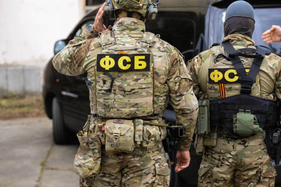 ФСБ задержала в ЛНР мужчину, изготавливающего взрывные устройства для терактов