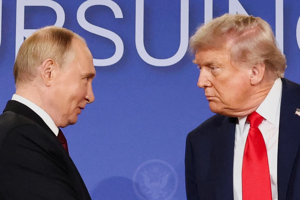 После переговоров с Киевом и европейцами Трамп созвонился с Владимиром Путиным