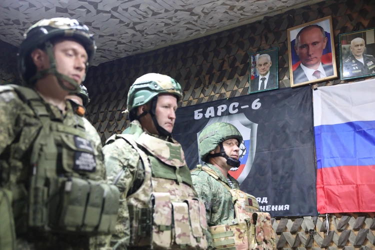 За отвагу на передовой наградили добровольцев отрядов «Барс»