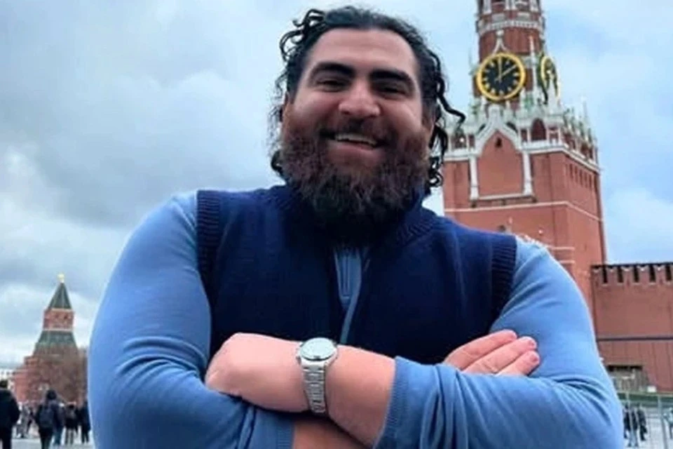 Блогера Маркаряна задержали, когда он прятался в багажнике. Фото: страница Маркаряна в социальной сети.