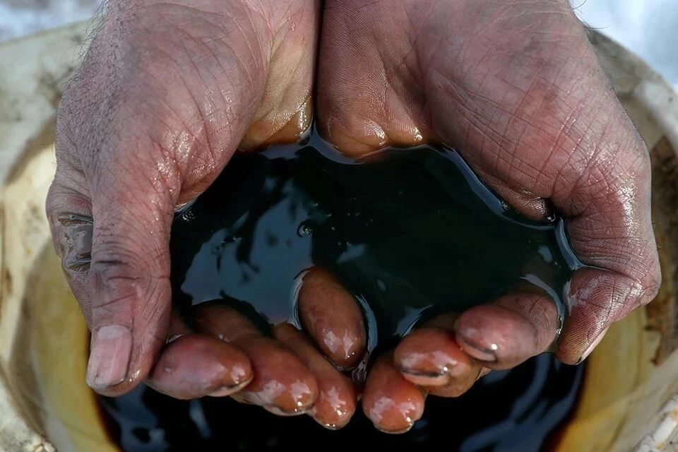 Цена нефти марки Brent превысила 68 долларов за баррель впервые с 6 августа