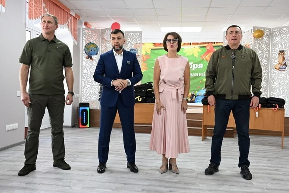 Глава ДНР и губернатор Сахалинской области оценили результаты капремонта школы в Шахтерске. Фото: ТГ/Пушилин