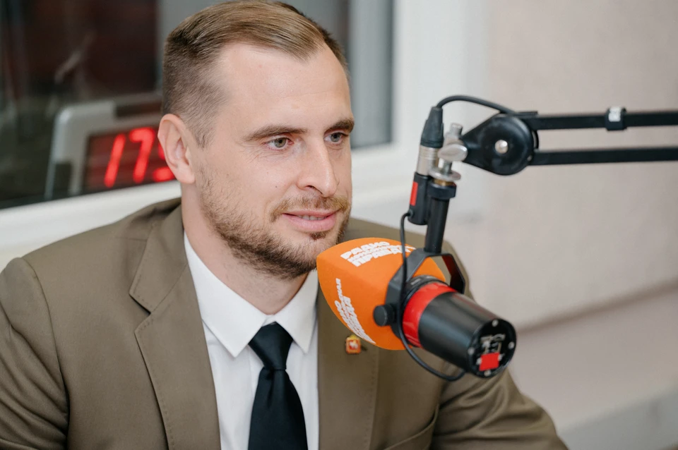 Министр физической культуры и спорта Челябинской области Владимир Иванов в эфире радио «Комсомольская правда-Челябинск» (95,3 FM)