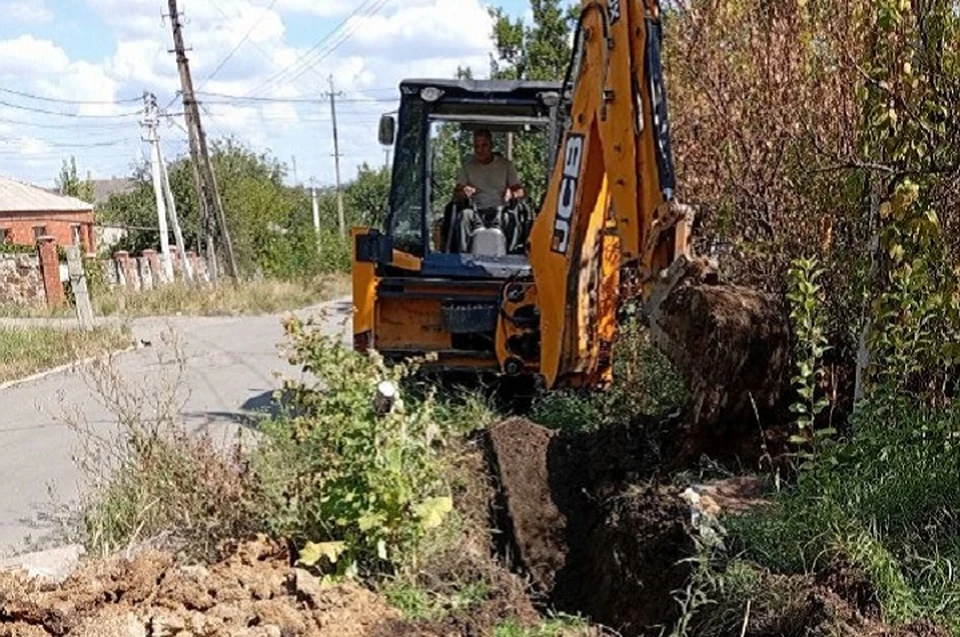 Ремонтные работы не прекращаются в городе ни на день. Фото: Минстрой ДНР