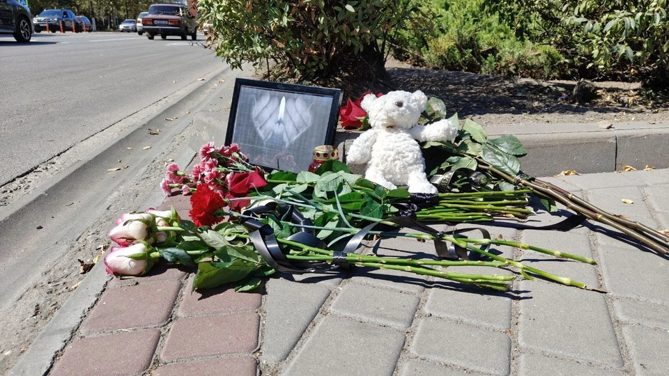 В Мелитополе появился стихийный мемориал на месте ДТП